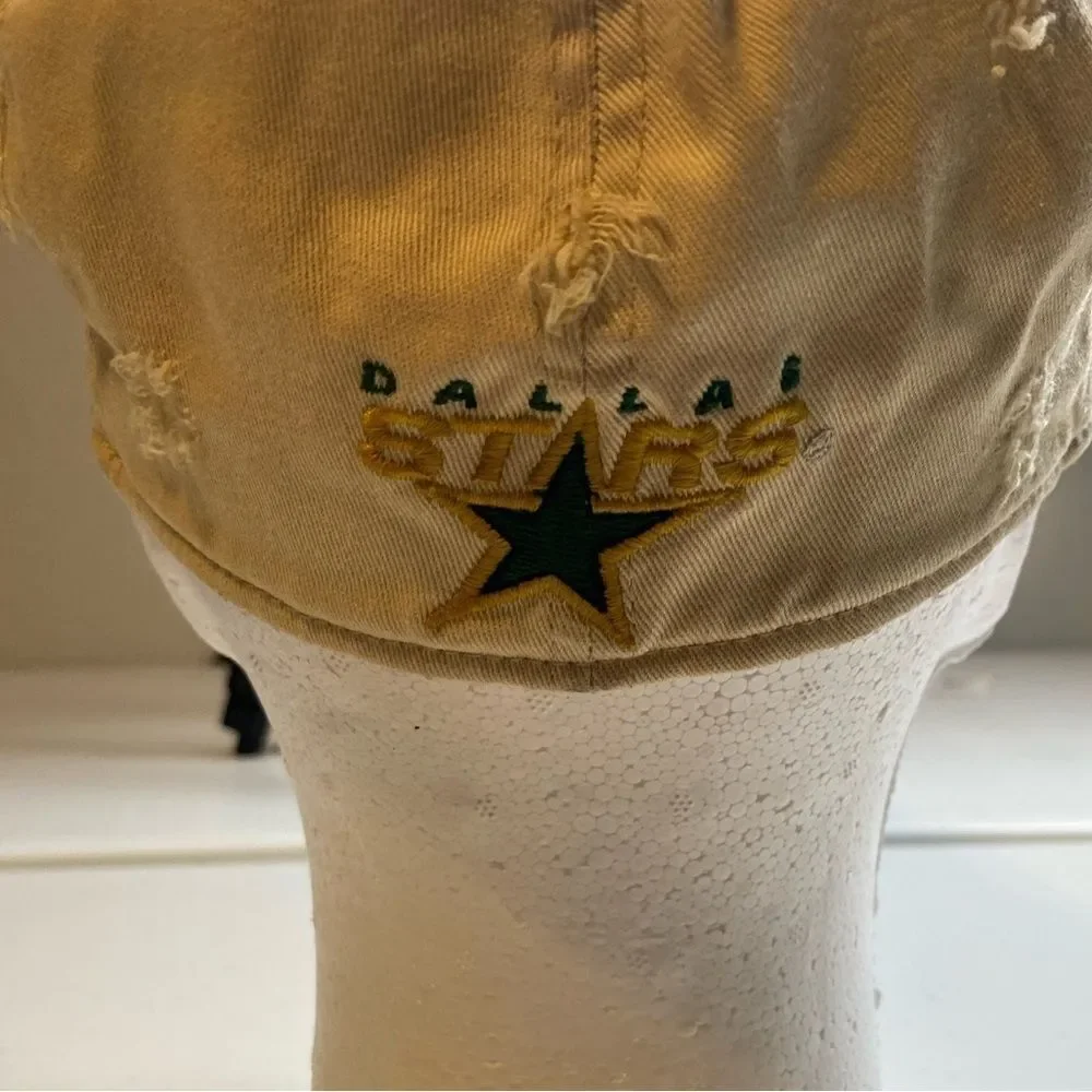 EUC Top Of The World Cream Dallas Stars Distressed Baseball Cap NHL